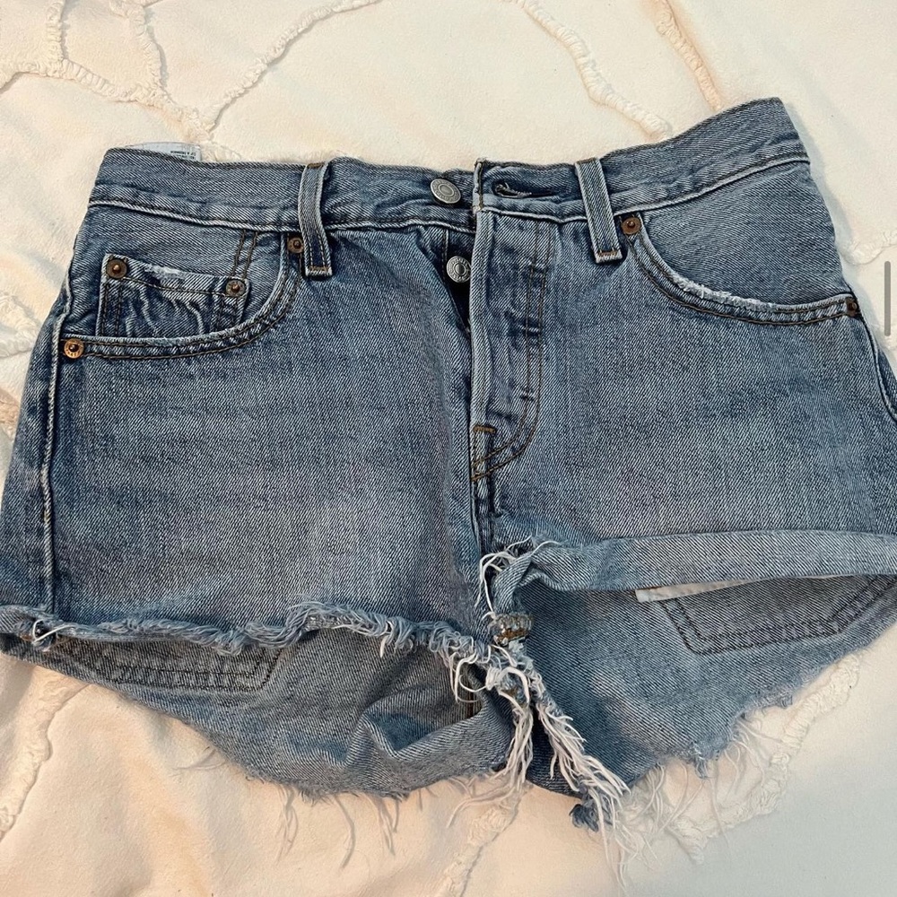 Levi jean shorts